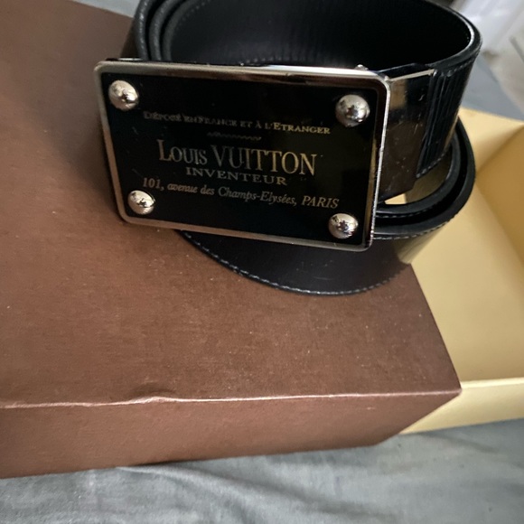 “L’inventeur” Louis Vuitton belt - Picture 2 of 3